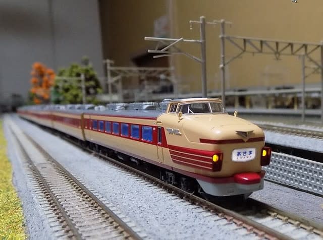 KATOの10-1149 181系100番台「あさま」8両セット+2両