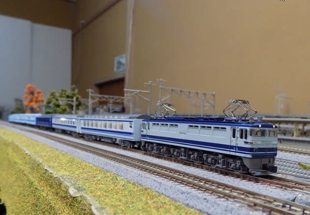 GREENMAXの902 マニ44 ユーロライナー塗装・ カートレイン