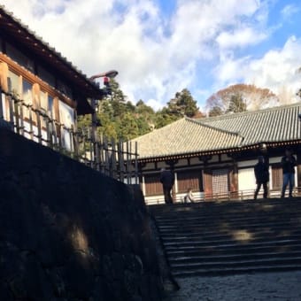 奈良・東大寺法華堂にて