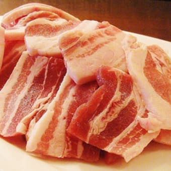 豚肉を使った焼肉サムギョプサル。
