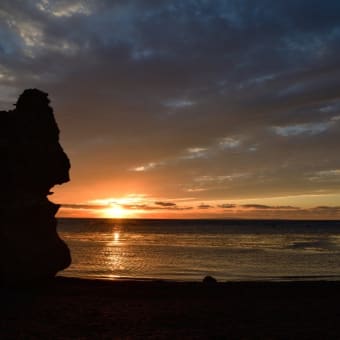 乙部町くぐり岩の夕焼け