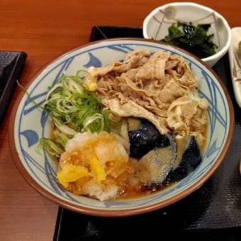 界隈・〇亀製麺 で カツ丼