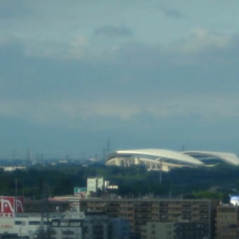 鳥瞰　俯瞰　やがて傍観