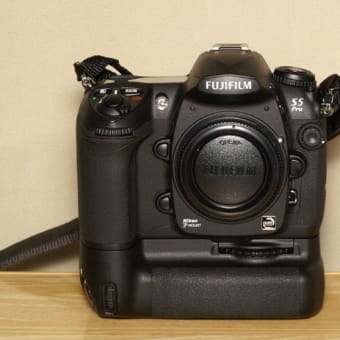 フィルムメーカー系デジタル一眼レフ降臨