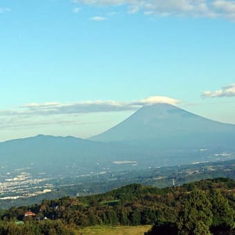 富士山の笠雲・明日は雨