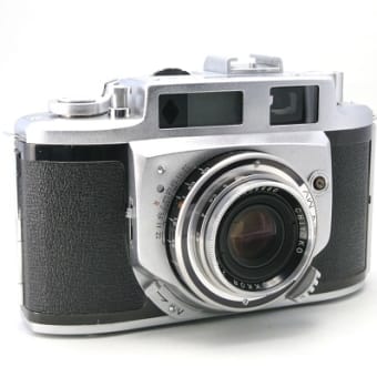 懐かしきフィルムカメラのエプロンデザイン