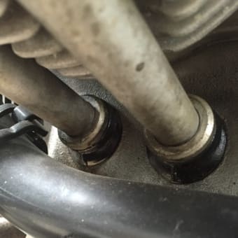 春の恒例行事 R100のオイル交換してみた。