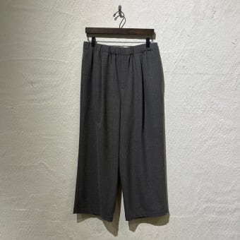 年末年始に履きたい暖かキレイめパンツ‼︎