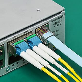 SFP +ファイバーvs SFP + Twinaxケーブルvs 10GBASE-T、どちらの10Gを選択しますか？