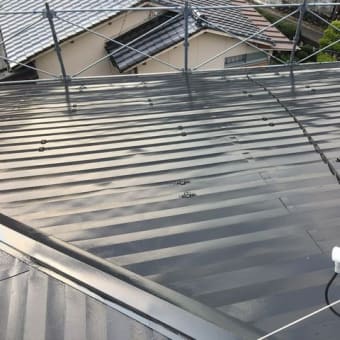 屋根遮熱型フッ素樹脂塗装