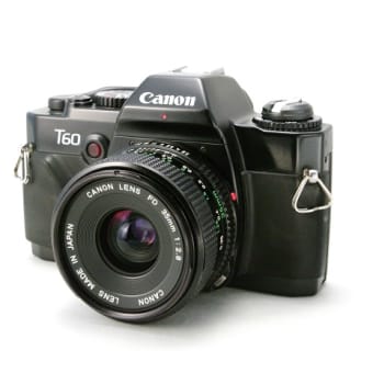 発売２０年を迎えるフルメカニカル・フィルム一眼レフ　ニコンＦＭ１０