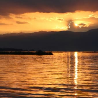 初夏　琵琶湖夕陽　２０１３