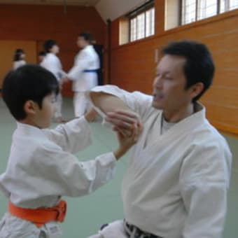 親子で子供護身術を考える