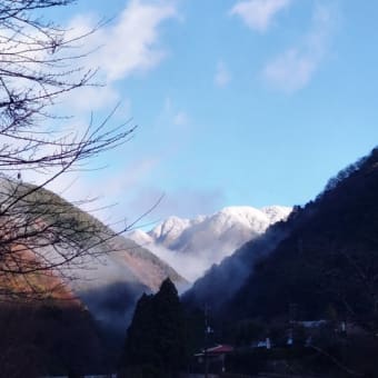 湖畔の朝