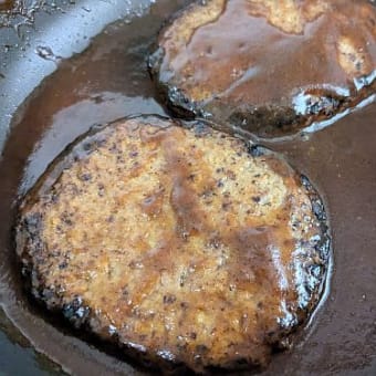 豚肉とたまねぎのデミ風トンテキ用ソース・ガリトマチキン用
