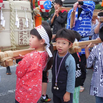 祭囃子が聞こえる　騒音　雑音　妙音