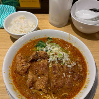 【神保町】 排骨担々 五ノ井「排骨担々麺(1250円)」