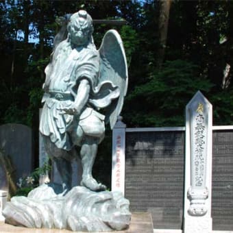 涼を求めて高尾山へ