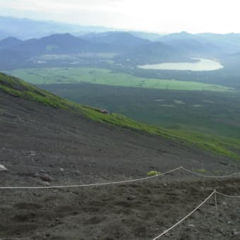 世界遺産となった『富士山(3776m)』へ登山し、多くの感動と元気もらいました。