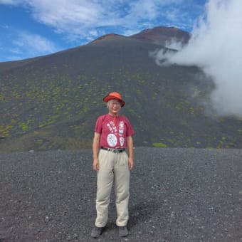 リハビリ登山で、富士山中腹散策