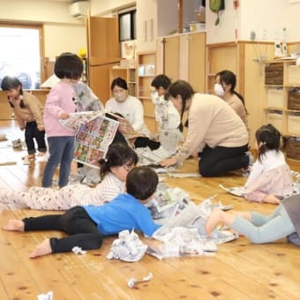リズム遊び・新聞あそび♪