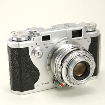 懐かしきフィルムカメラのエプロンデザイン