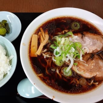 ラーメン＆カフェ なないろ
