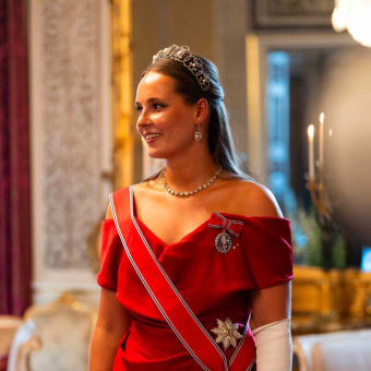 ノルウェー王室、マクロン大統領夫妻を迎え晩餐会