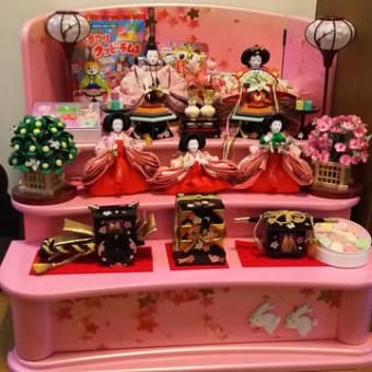 赤色ではなく。