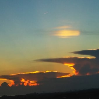 宇宙未知友を呼ぶ　夕焼け輝き　宇宙未知友を呼ぶ　（いつも以心伝心電信　有難う！）　追記更新