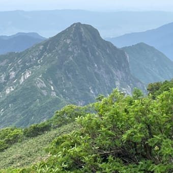 白毛門～朝日岳 梅雨入り前のお花畑へ (2024.6.20-21)