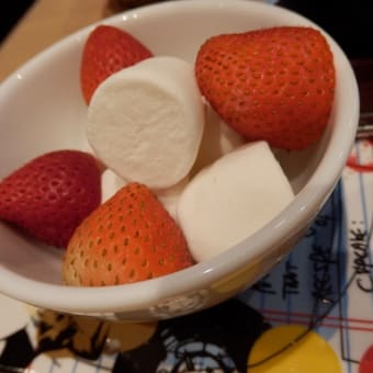 噂のマックスブレナーチョコレートバーへ行ってみた。