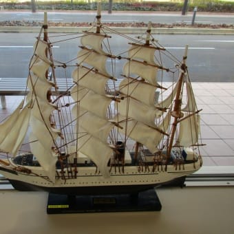 病院で帆船の模型が目を引きました