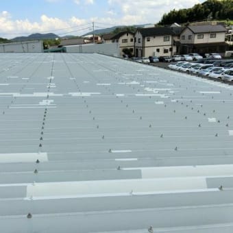 板金屋根か外壁からの雨漏り補修