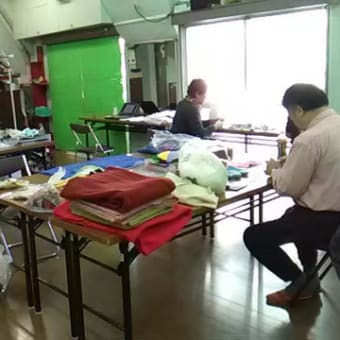 10月21日　プーク人形劇場5階で人形作り作業！