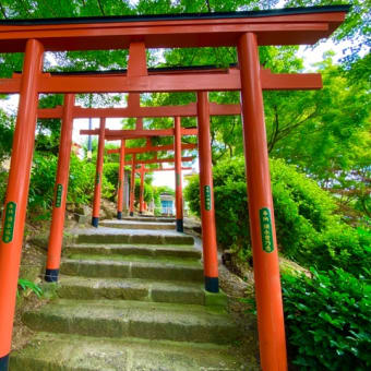 織姫神社と七色の鳥居