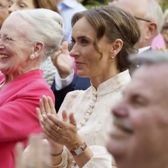 マルグレーテ元女王、アンデルセンの作品バレエ鑑賞