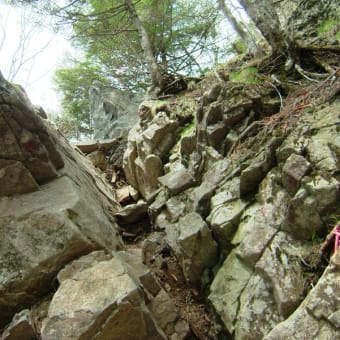 2008,5,17岩場の登山、山梨・乾徳山