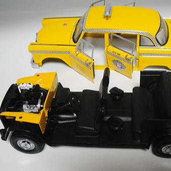 タクシードライバー　トラヴィスの1/18チェッカーキャブ　1/18 TAXI DRIVER Travis’s NY checker Cab