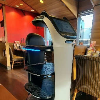 ファミレスで