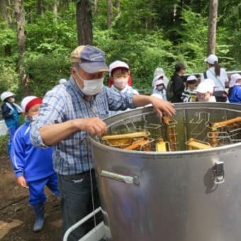 小海町の新津養蜂場訪問