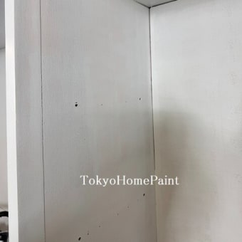 作り付けの収納棚を白く甦らせよう！③