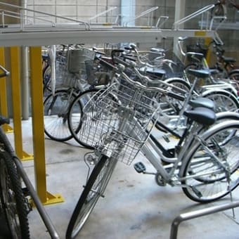 マンション自転車置き場塗替え
