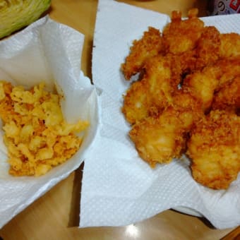 晩ごはんのしたくしてます