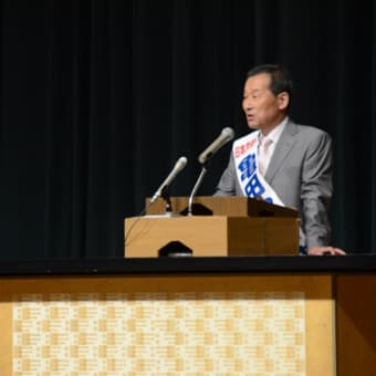 演説会初デビュー　１０００人参加