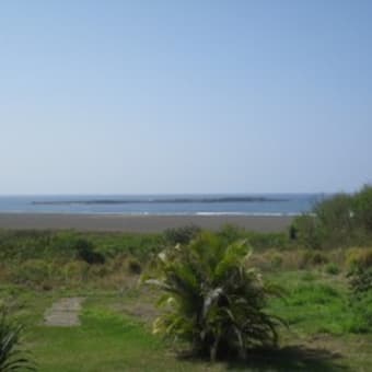 2010年3月 硫黄島　慰霊墓参訪問（３）　（再び）島の隆起について -  監獄岩