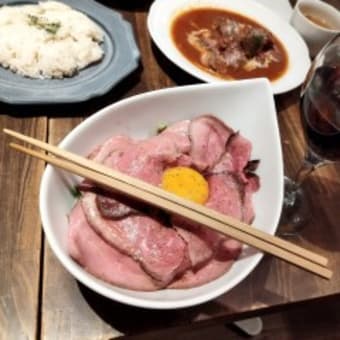 淡路町でカフェごはん