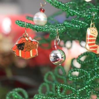 ビーズのクリスマスツリー