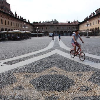ヴィジェーバノ(Vigevano)　ミラノの南西にあるコムーネ