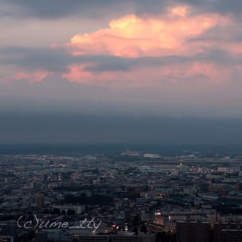 今日の札幌の夕焼け（18）低い雲と高い雲